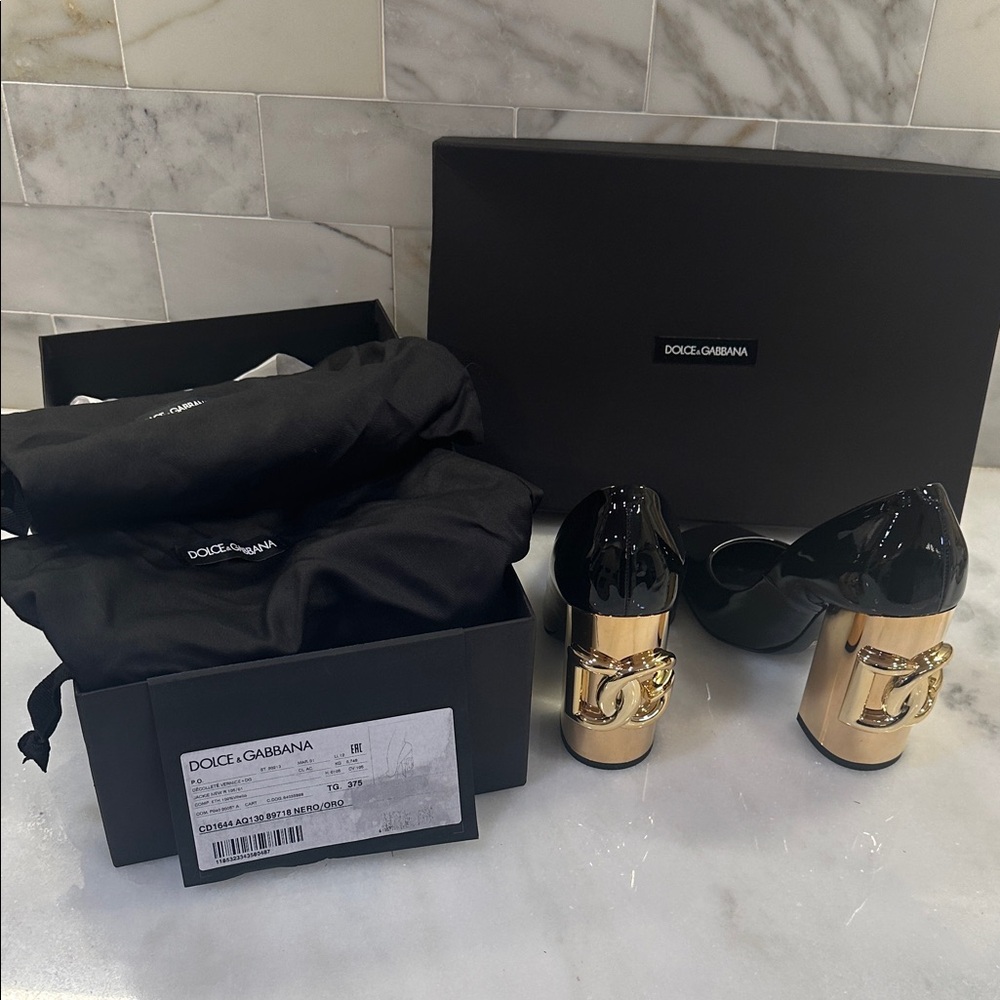 Dolce & Gabbana Black and Gold Stilettos with logo sz 37.5